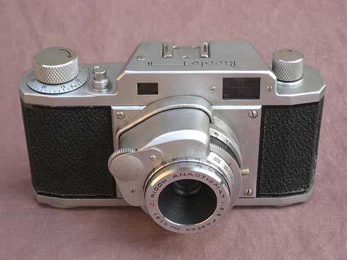 リコーカメラ、理研光学