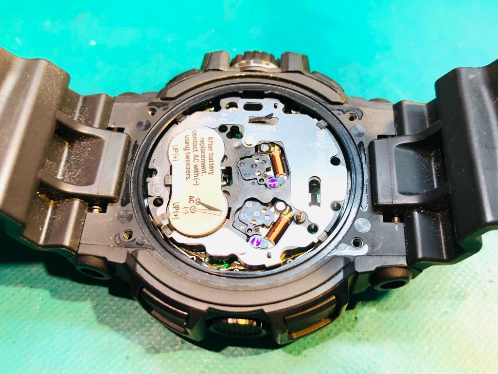 CASIO カシオ G-SHOCK GBA-400の電池交換