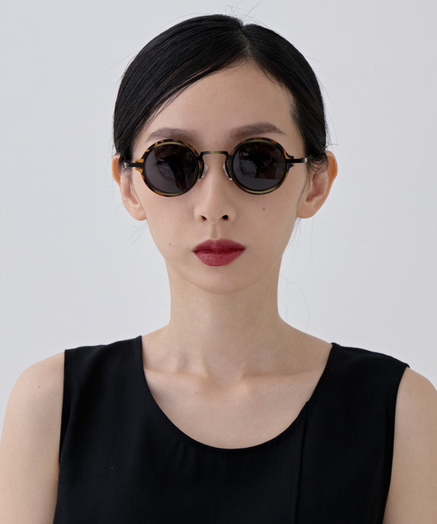 Adams】デザインラウンドサングラス | 毎日使える大人のサングラス通販