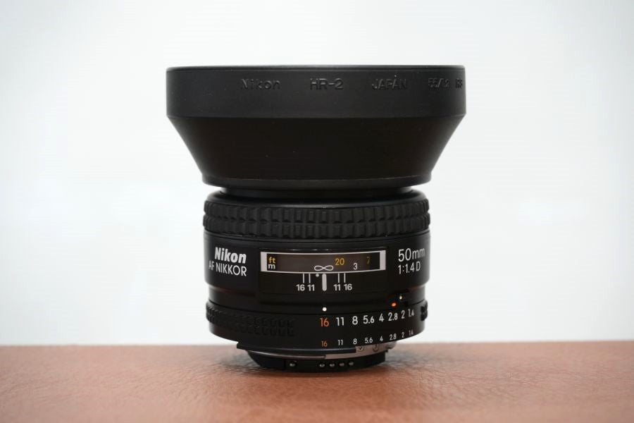 Nikon Ai AF Nikkor 50mm F1.4D フード付き – まるかめら