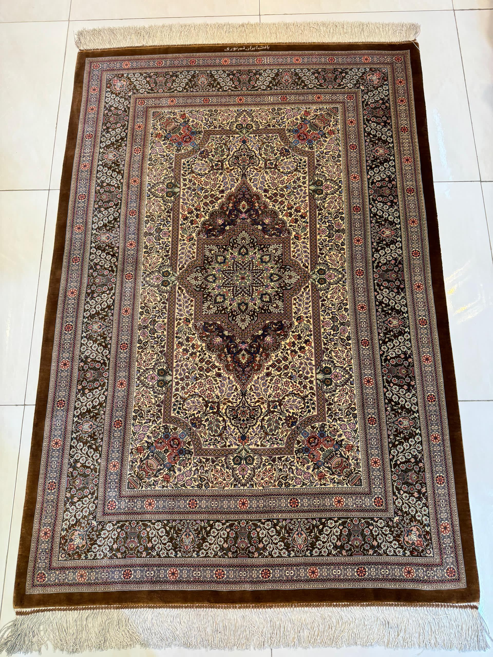 Y3134 高級ペルシャ クム産 シルク100% 手織り絨毯 80×122㎝ Y3134