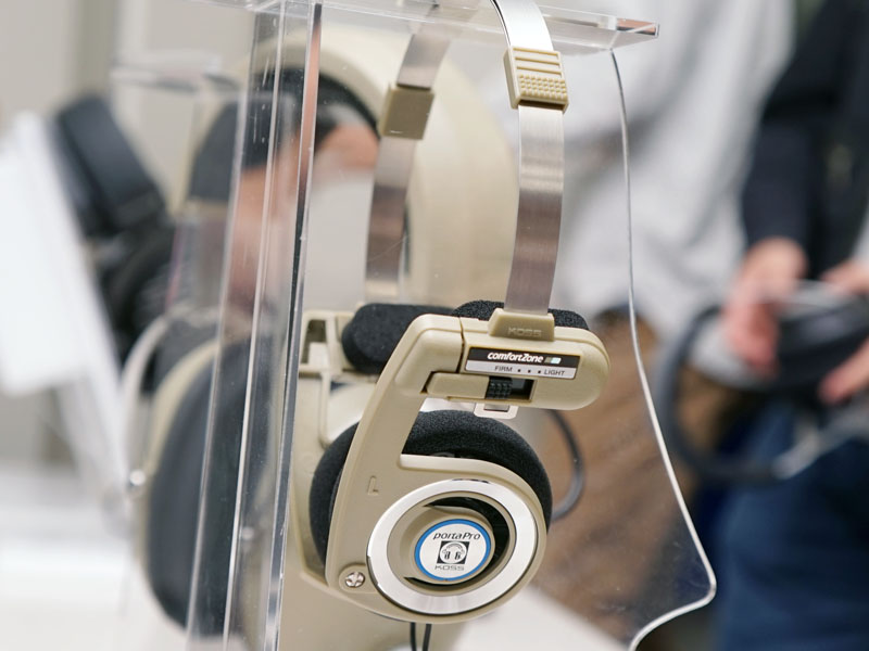 KOSSの定番ヘッドフォン「PORTA PRO」にレトロなベージュモデル。5,000