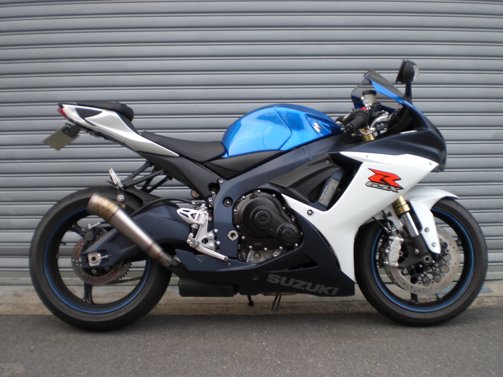 11－GSX-R750 | バイクマフラーの製造販売店です。ワンオフ・オーダー