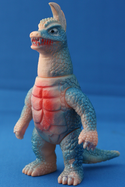 アーストロン、ミドルサイズ後期 – 昭和玩具研究+発表