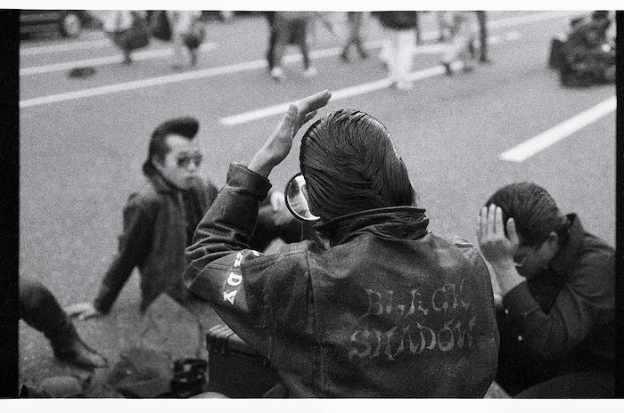 Josh Cheuse's Photos of NYC Music Legends Hang in Shoe Store, And