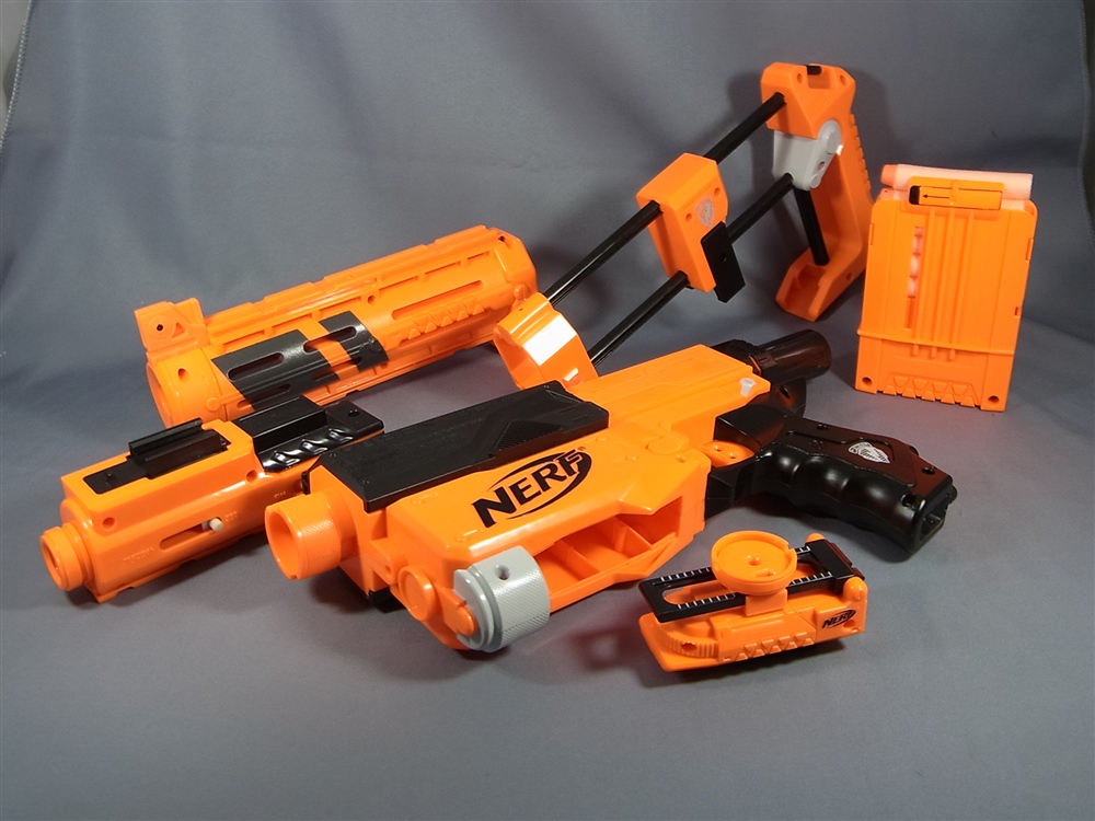 アメリカ生まれの40歳（ナーフ N-ストライク ギアアップ リーコン CS-6