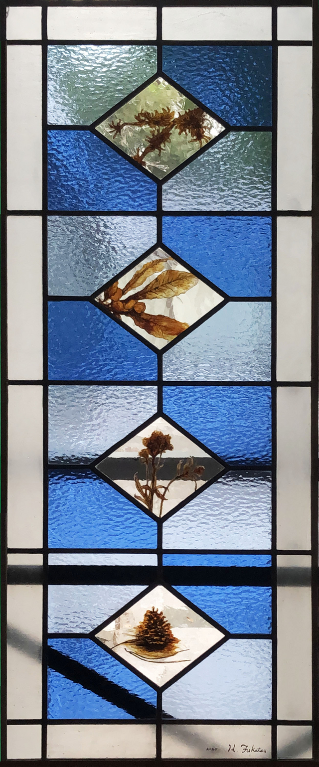 縦長の窓に :: 「みきBLOG」 ステンドグラス工房の一日 :: みき