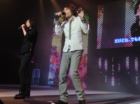 ニコニコ大会議2010夏、総勢32名が歌い、踊り、奏でました！‐ニコニコ