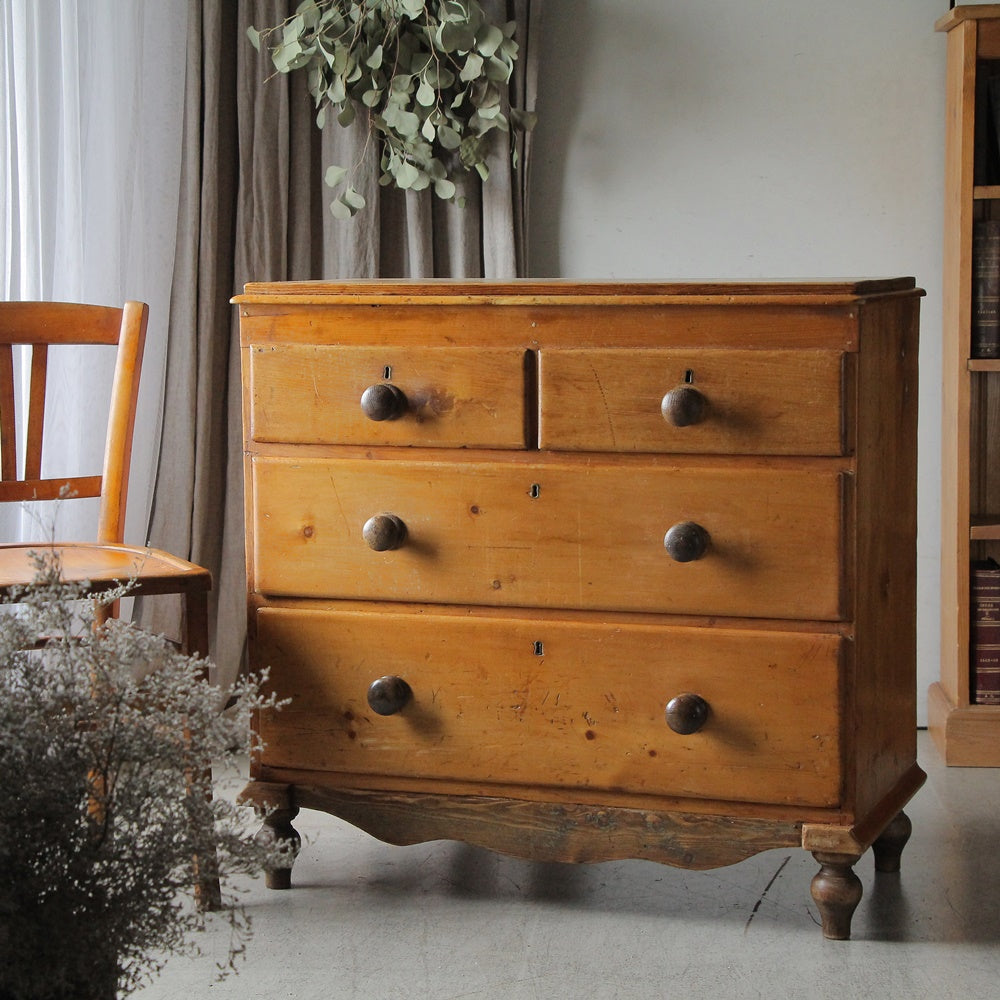 1880年代ヴィクトリアンオールドパインチェスト（横幅86cm） イギリス