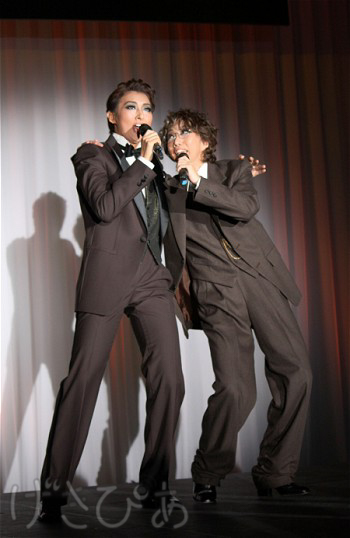 宝塚歌劇月組公演『グランドホテル』『カルーセル輪舞曲』制作発表会見