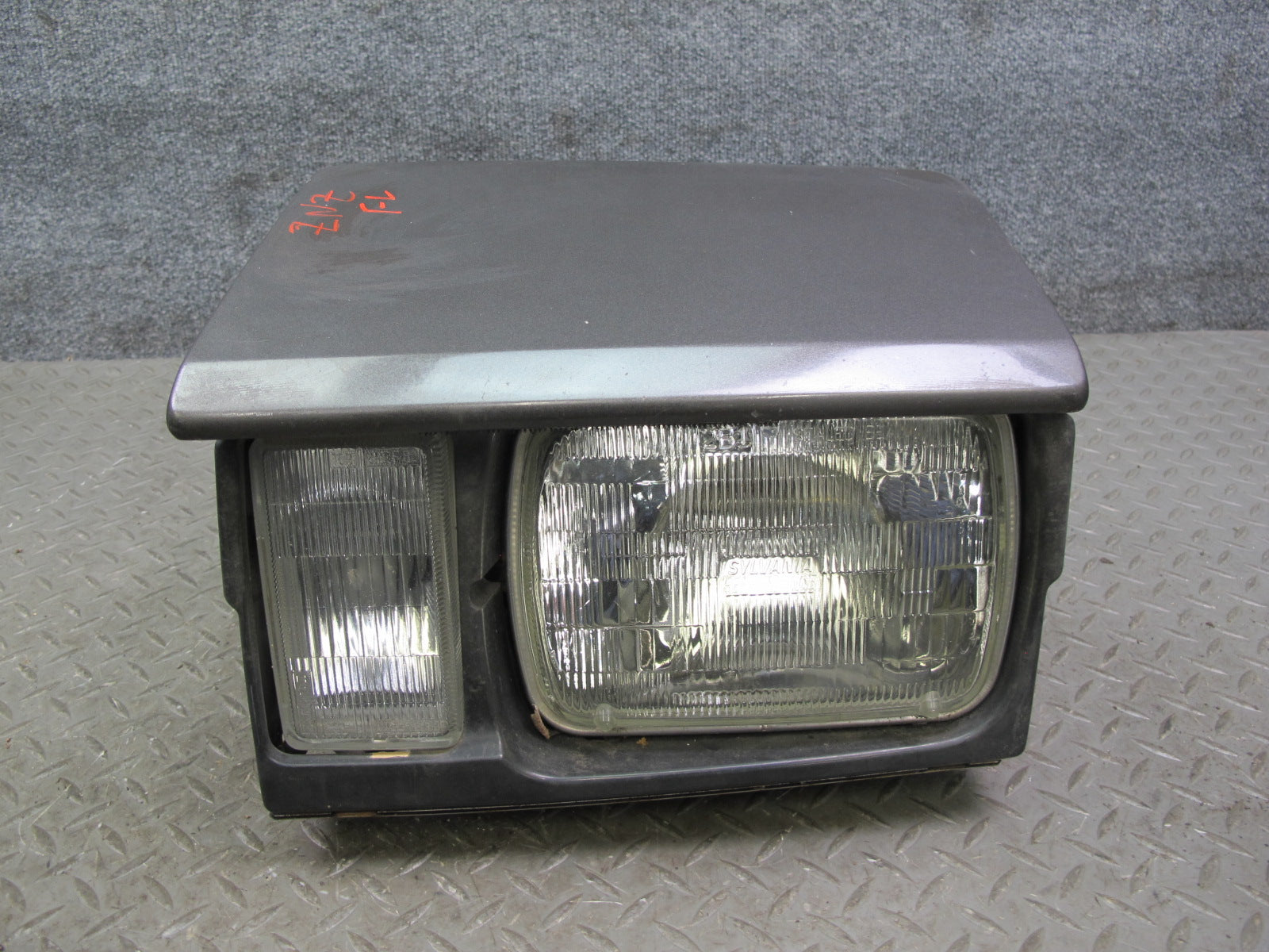 84-86 Nissan Z31 300ZX Front Left POP UP Headlight Lamp w Motor