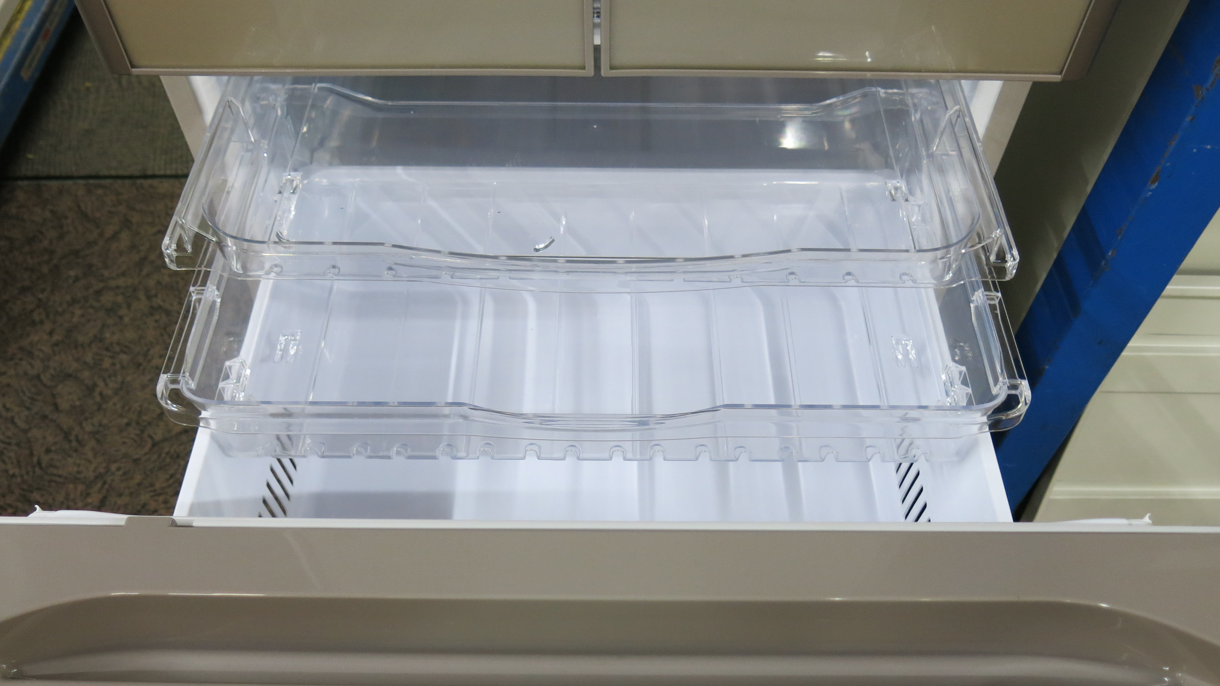 中古 日立 2015年製 ノンフロン冷凍冷蔵庫 片開き5ドア R-S4200F(XN)型