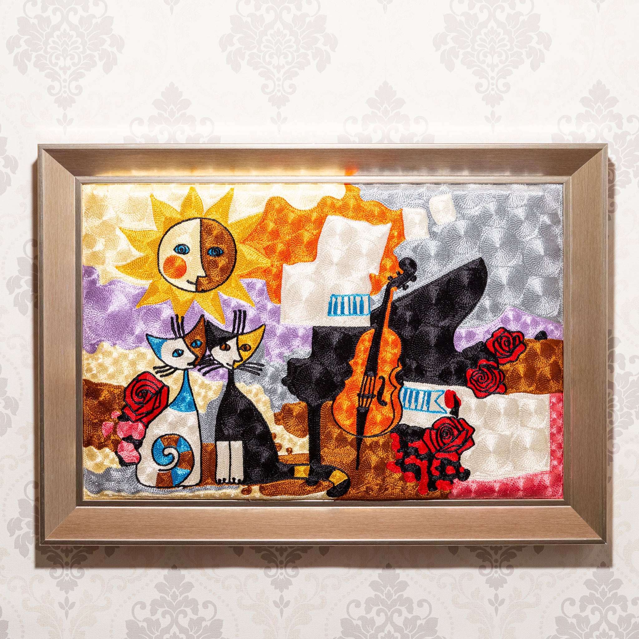 ロジーナ・ヴァハトマイスター 刺繍額絵 2匹のロジーナキャット ピアノ