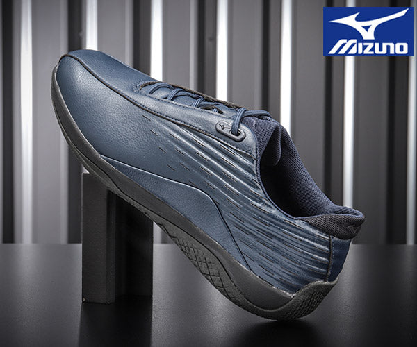 掘り出し物市】ミズノ ドライビングシューズ ベアクラッチ ネイビー