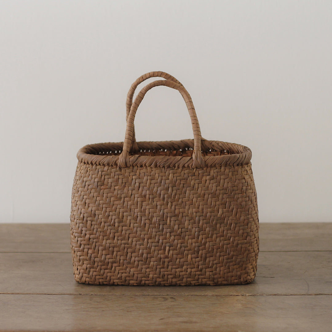 男性にもぜひ使ってほしい、山ぶどうのかご – Envelope - エンベロープ