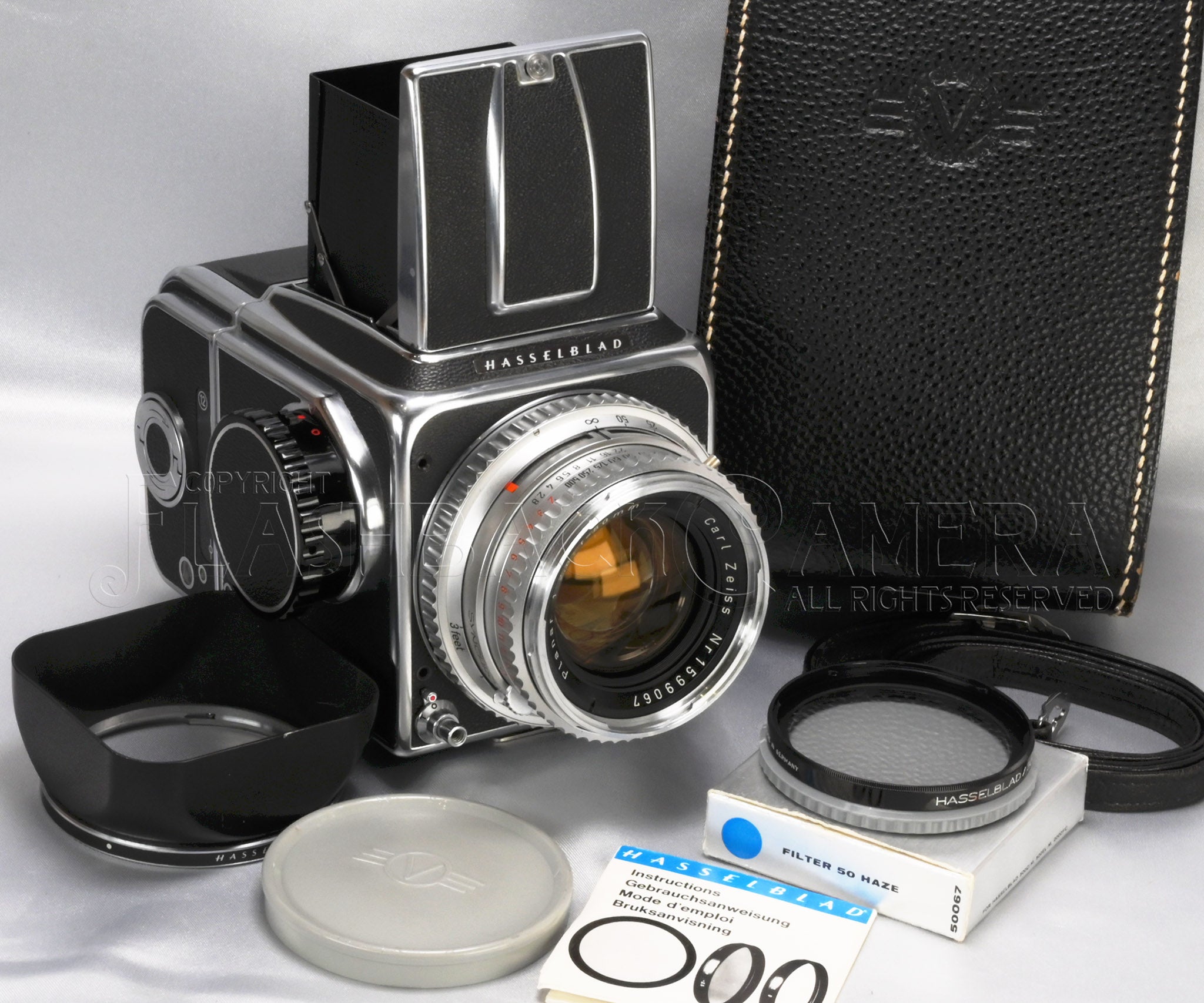 Hasselblad 500C + Planar 80mm f2.8 + C12 – FLASHBACK CAMERA