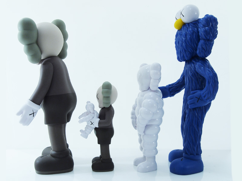 KAWS TOKYO FIRST × MEDICOM TOY 'KAWS FAMILY'カウズ ファミリー
