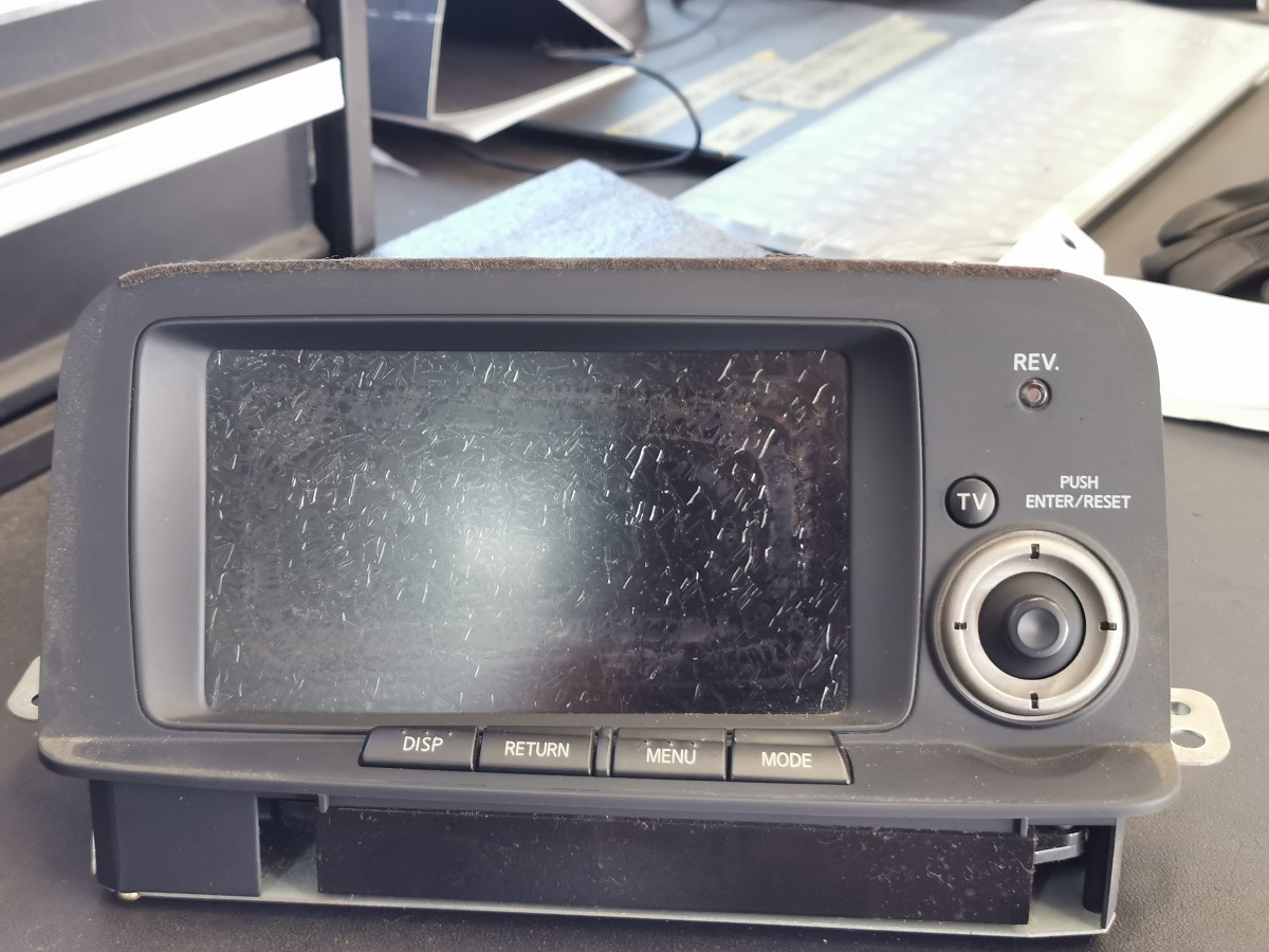 GTNET福岡店にてBNR34前期型 マルチファンクションディスプレイ交換
