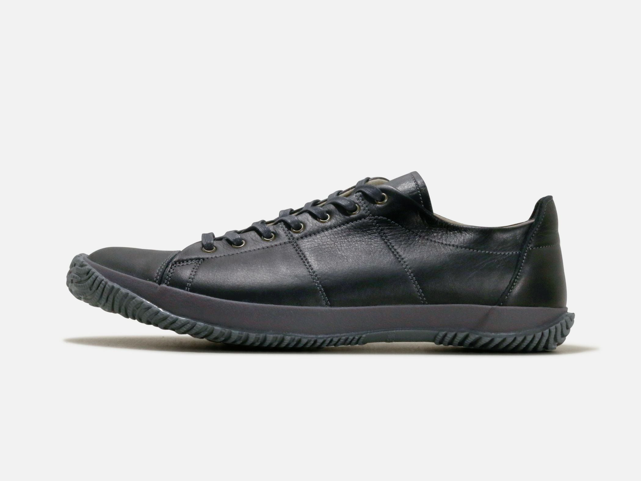 spm-272_black_01.jpg?v=1746675631