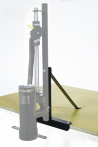 エクストルーダー – ©hus-10 陶芸を中心にした展覧会企画運営・出版