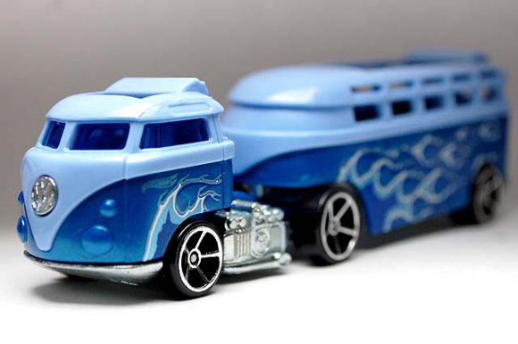 ワーゲンバス・キャンパー CUSTOM VOLKSWAGEN HAULERのレビュー【また