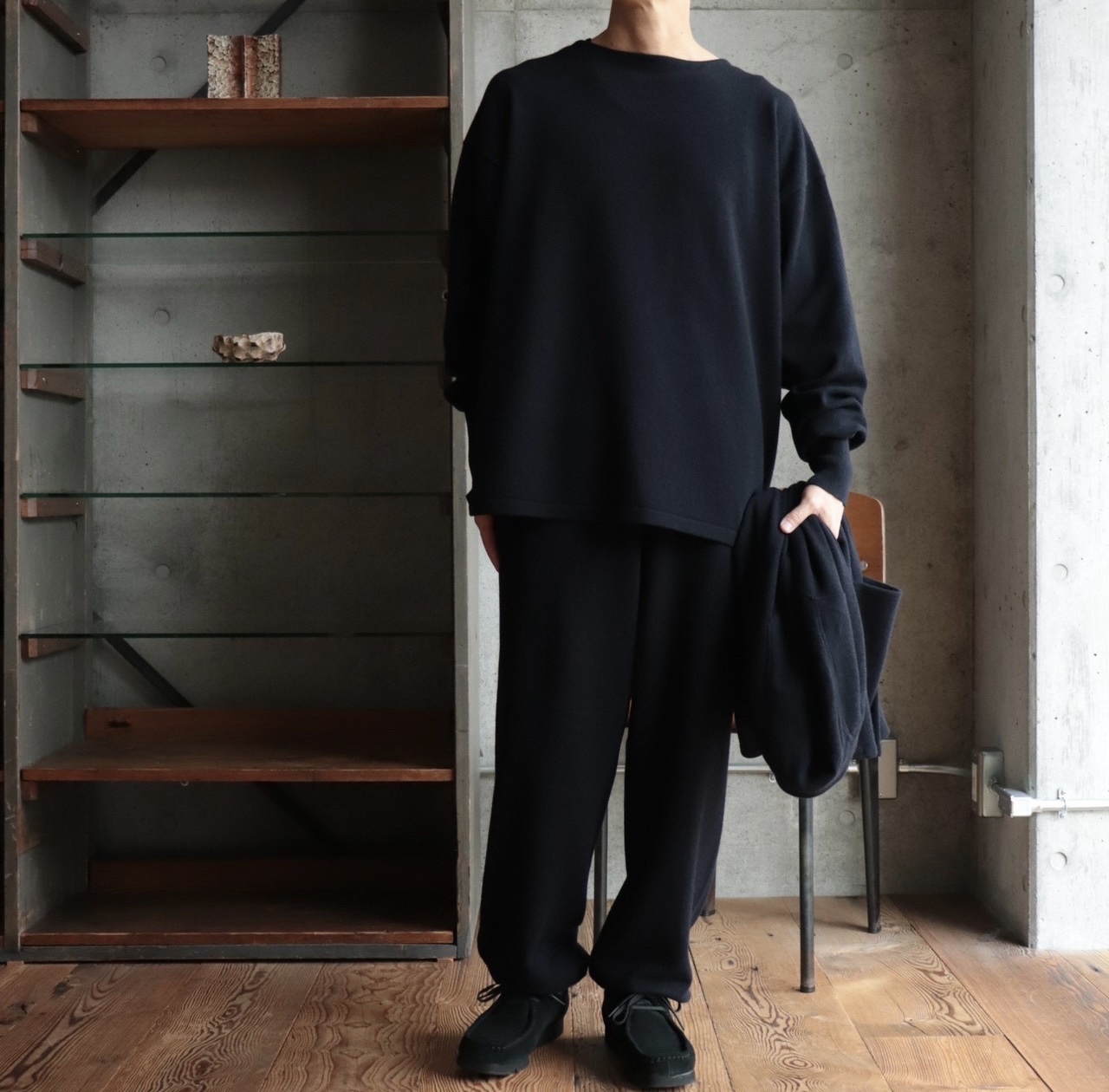 COMOLI / カシミヤが織りなす究極のミニマリズム。 | IDEAL