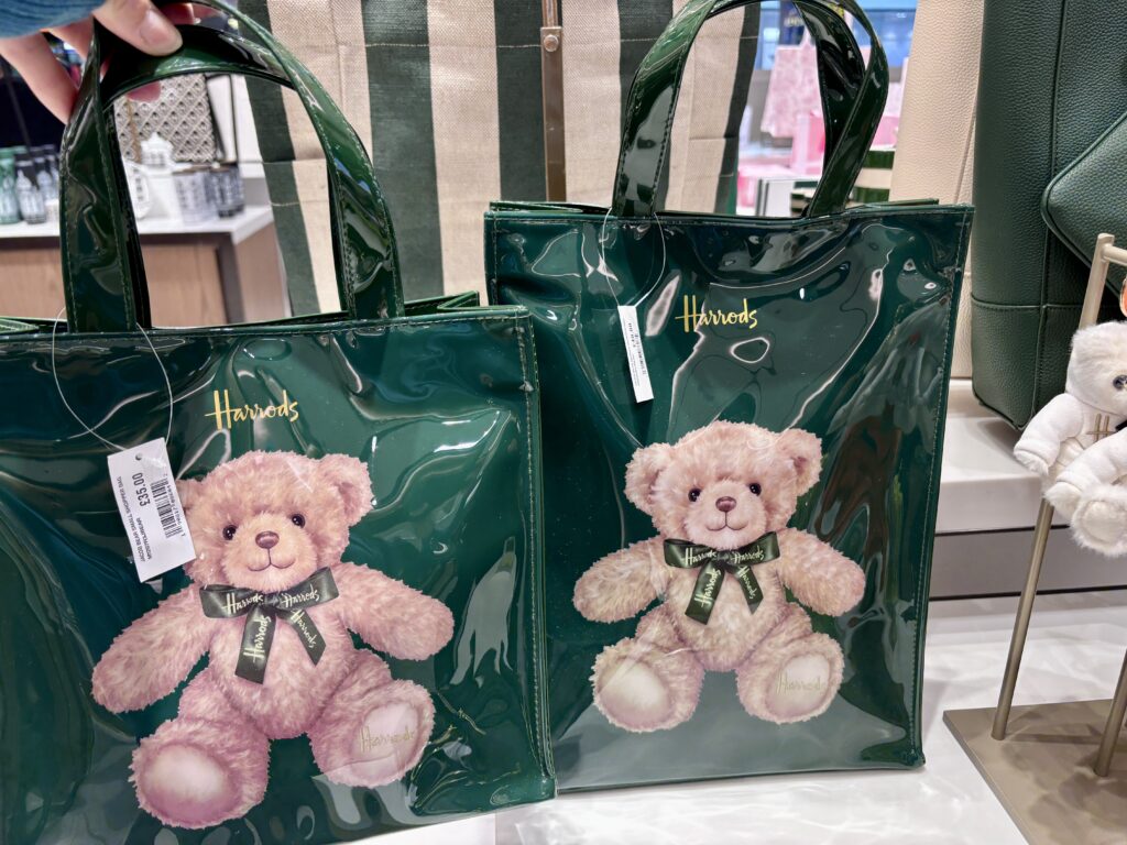 イギリス土産】ロンドンの百貨店「ハロッズ Harrods」の限定トート