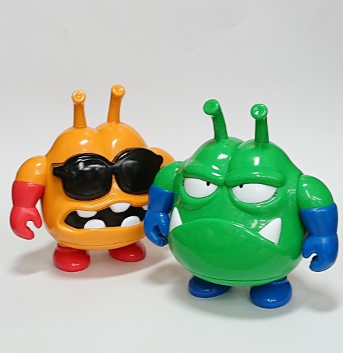 duneさんより「ニコちゃん大王と家来」「Astro Boy“green-pants”Whiity