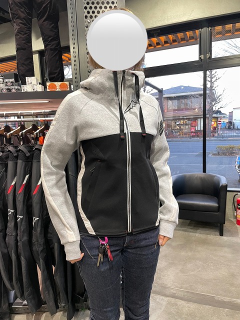 K-1995 レブロフーディーボーダー入荷！:KUSHITANI三鷹店 | KUSHITANI