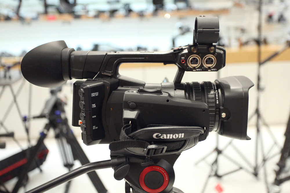 展示中】Canon 業務用フルHDビデオカメラ XF205、ついに発売！ – 新着