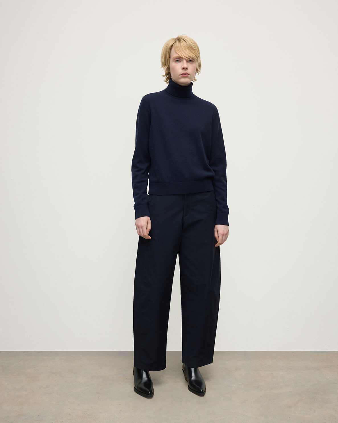 Dark Navy Women's Classic Cashmere Roll Neck | Women's Cashmere