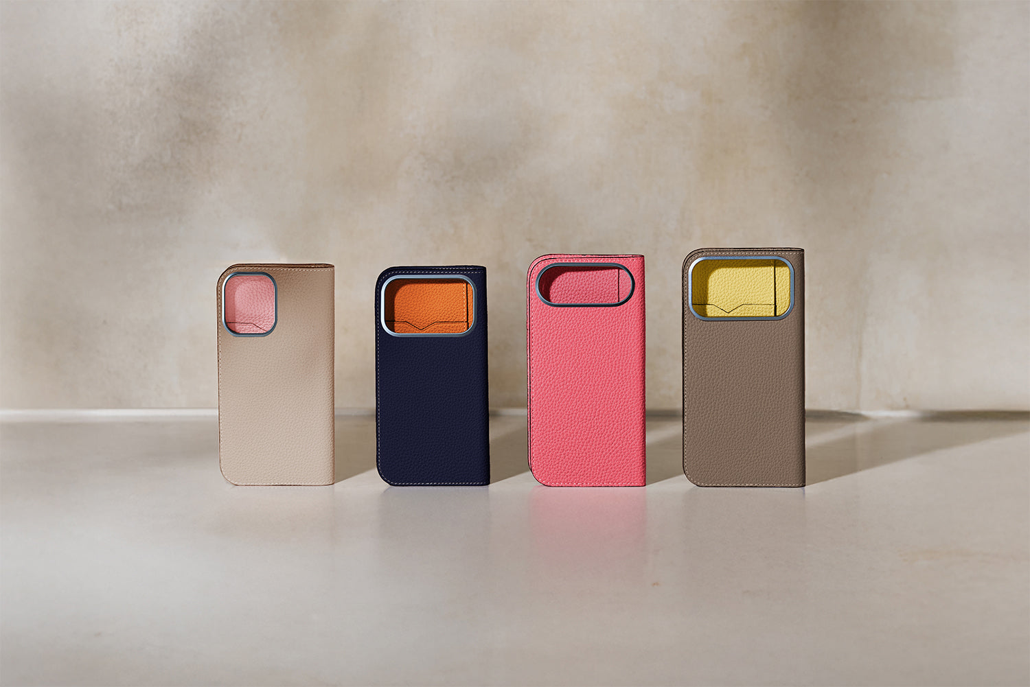 上質なレザーのiPhoneケース / スマホケース – イタリア(ミラノ)発の