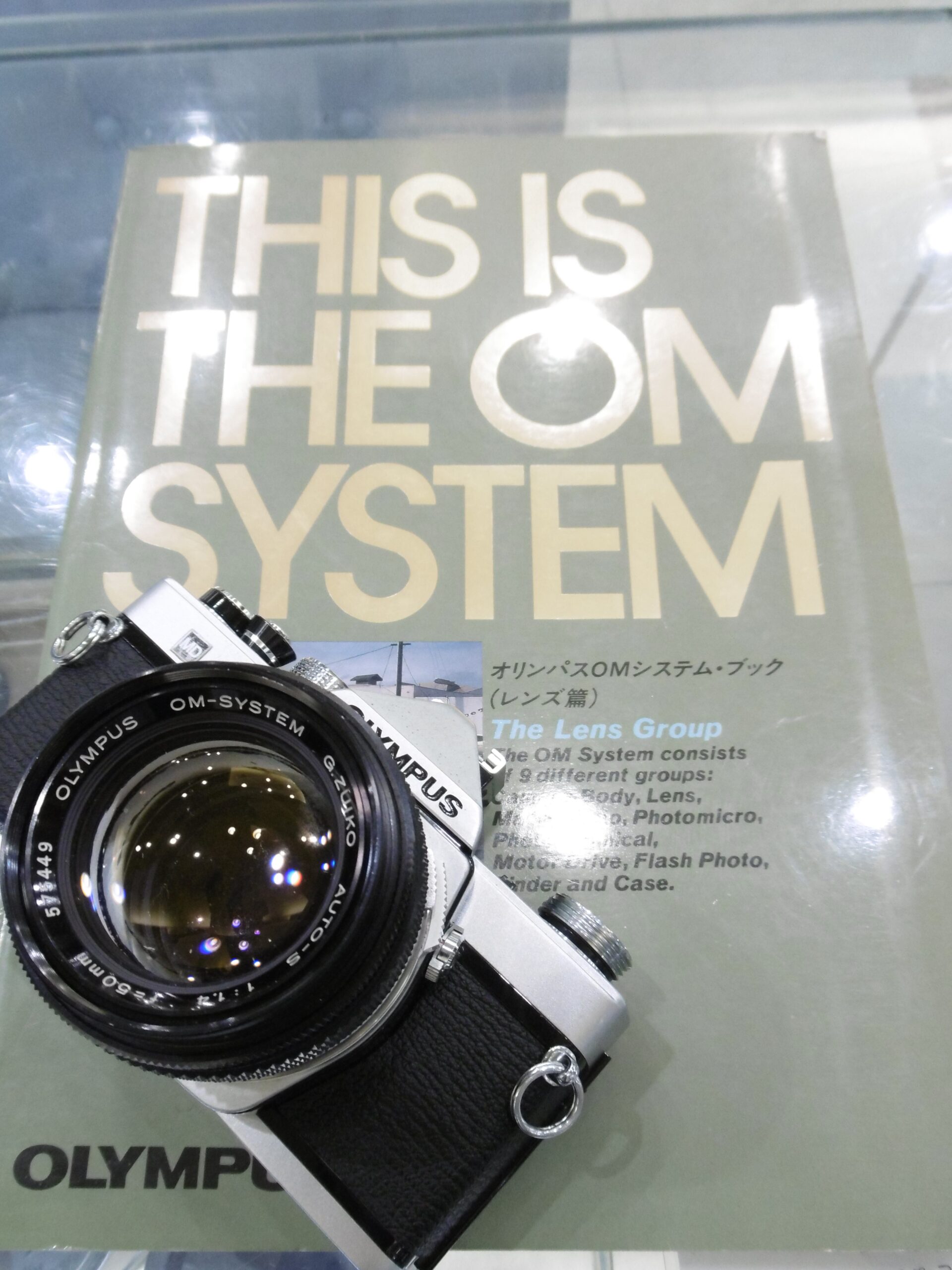 小型軽量一眼レフ「オリンパス OM-1」