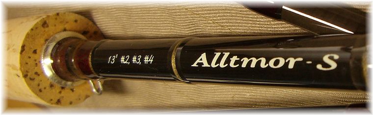 毛鉤を巻いて川に行く（フライロッド）