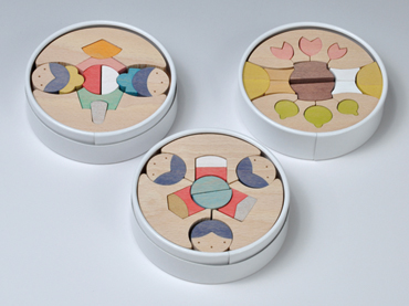 小黒三郎 組み木 ひな人形 銀杏円びな三段飾り（普通垂幕）【送料当店