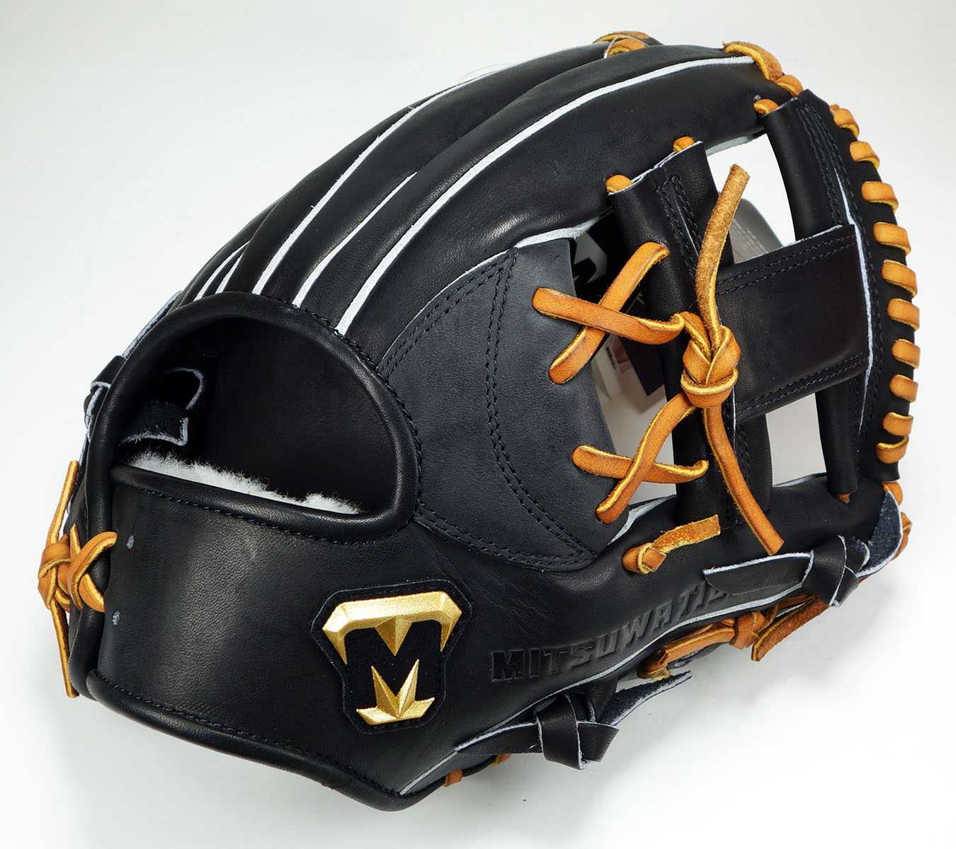 美津和タイガー Revol Tiger 硬式グラブ 内野手用 HGT182B 売り切れ