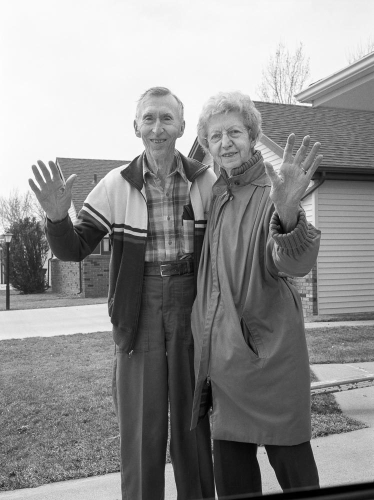 アート・デザイン・音楽 Leaving and Waving Deanna Dikeman LEAVING