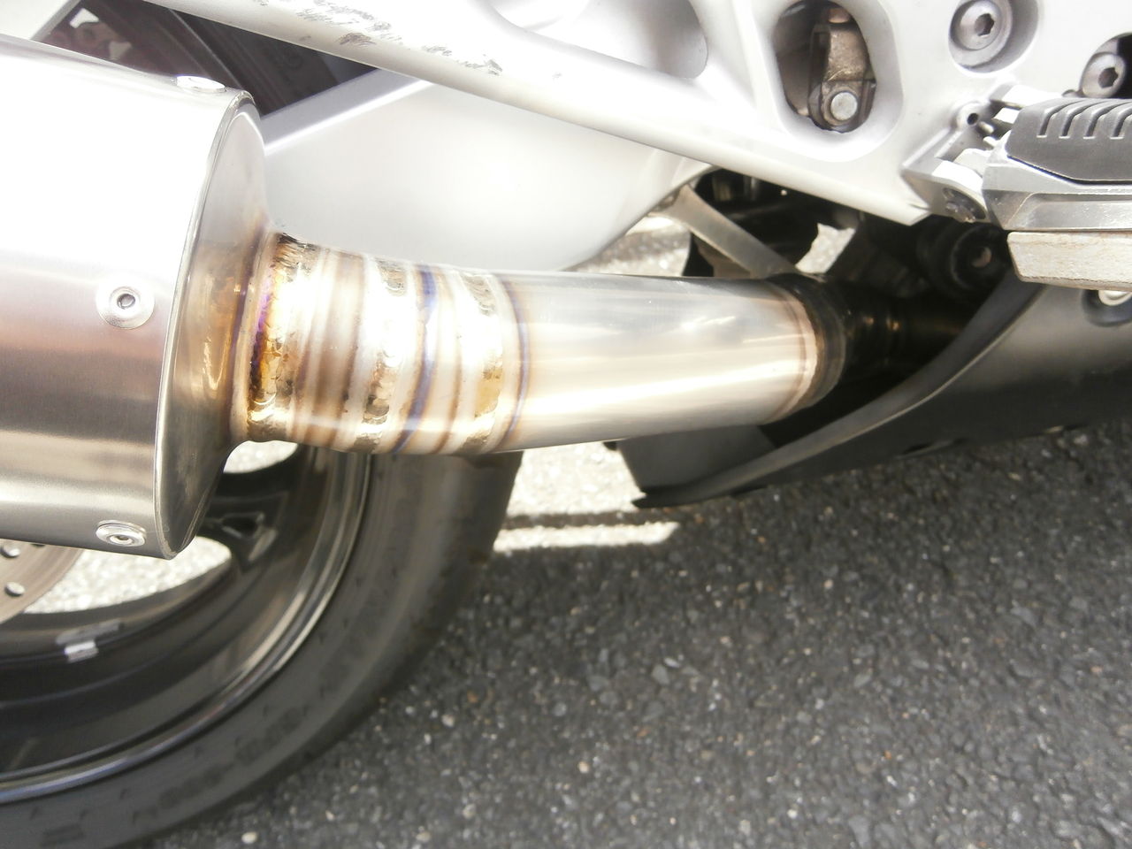 スズキGSR400 ワンオフスリップオン。 | バイクマフラー販売・ワンオフ