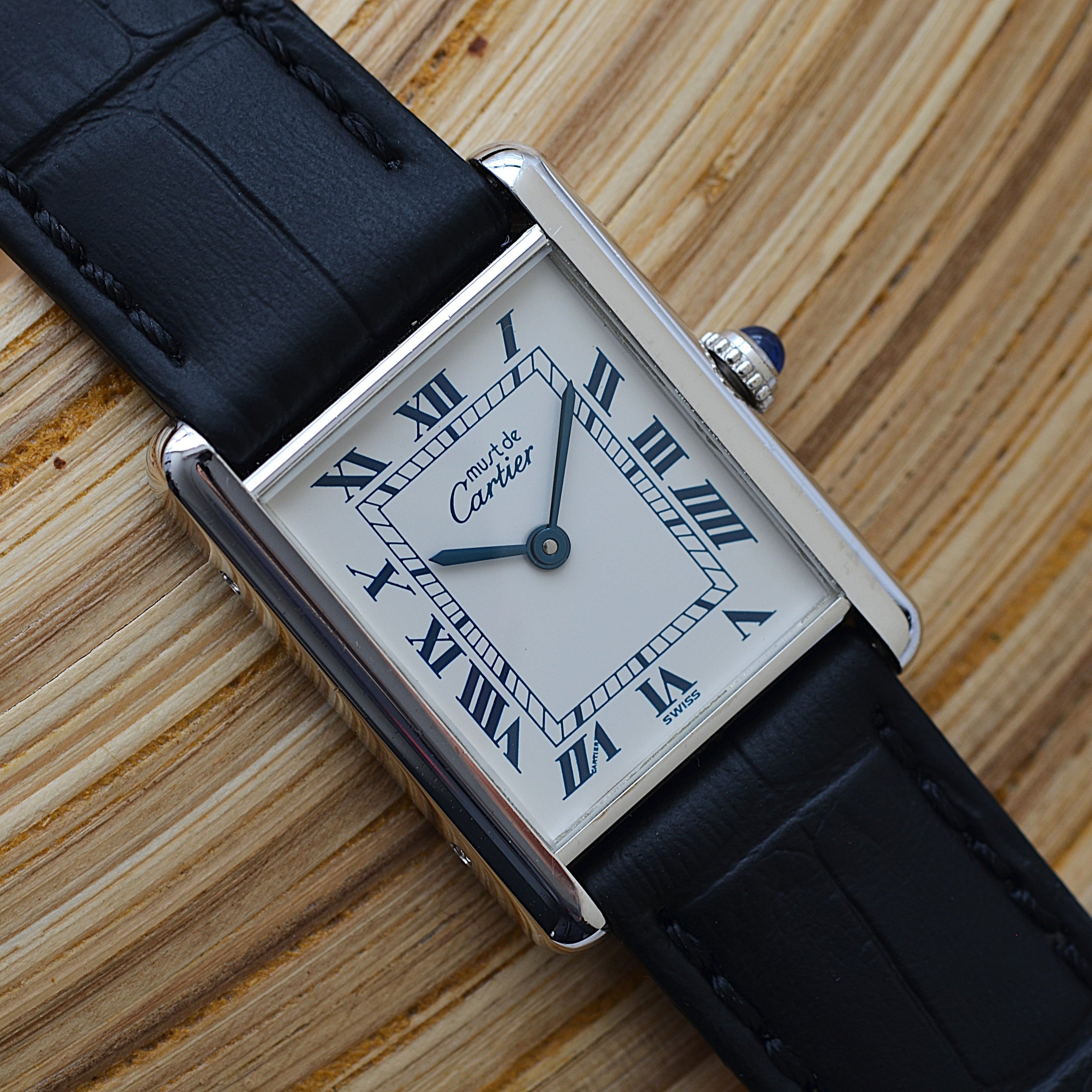 実は希少なシルバーケースのマストタンク。