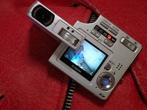 デジタルカメラ：京セラ ファインカムSL300Rについて その1