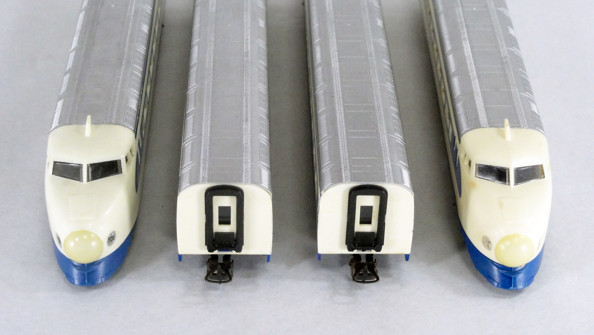 LIMA HO】新幹線0系4両編成R370走行と外装内部分解3D各矢視詳細写真