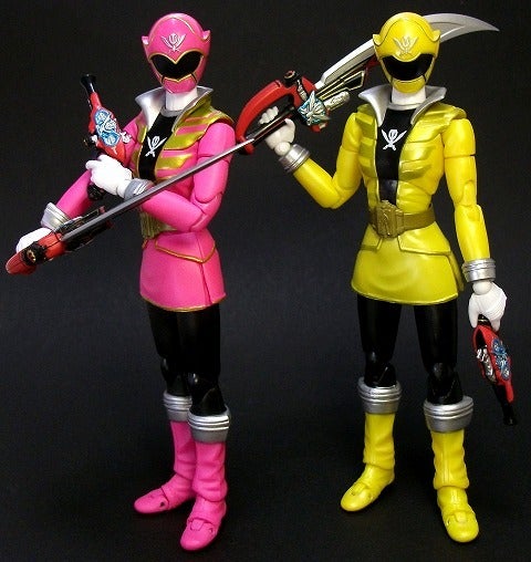 海賊戦隊女子組【S.H.フィギュアーツ ゴーカイイエロー＆ゴーカイ