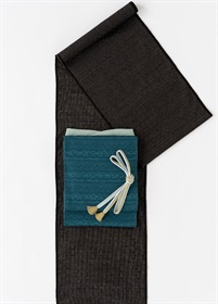 大島紬 泥染め 秋名バラ（お取り寄せ品） | カジュアル着物 | やまと