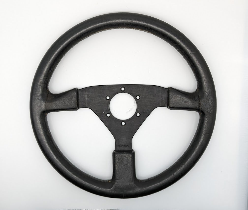 MOMO ステアリング TYP V35