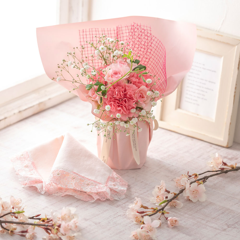 近沢レース店「タオルハンカチ 桜便り」とそのまま飾れるブーケの