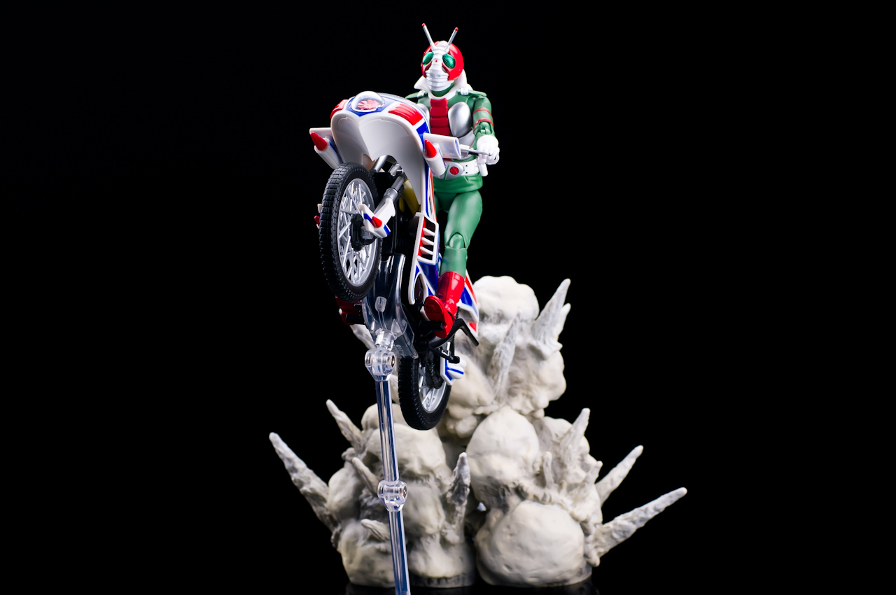 レビュー】 バンダイ S.H.Figuarts ハリケーン [仮面ライダーV3]