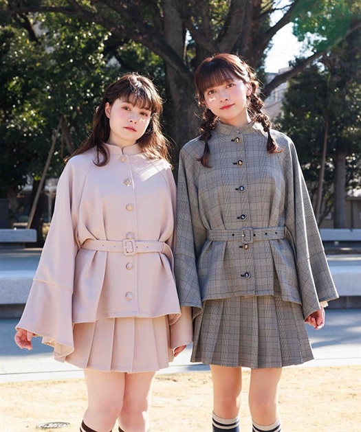 ケープ風フレアスリーブコート | axes femme online shop