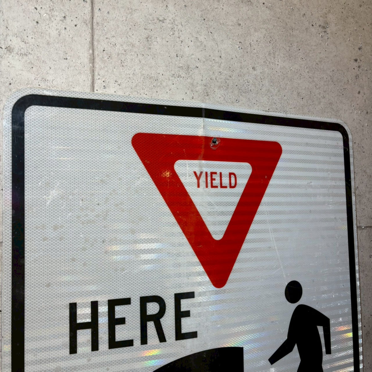 道路標識 【YIELD（道を譲る）】 ロードサイン ヴィンテージ看板