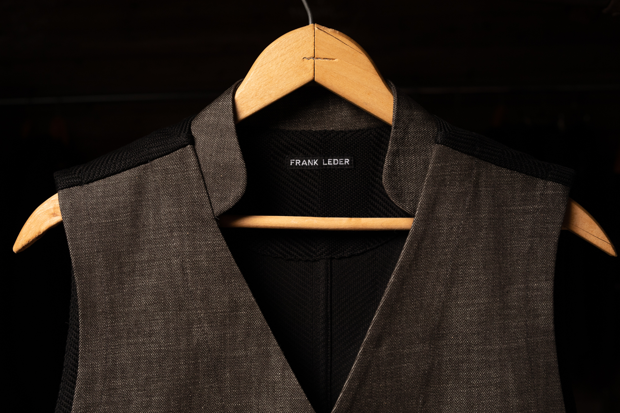 FRANK LEDER】最高潮はこれから…。未来が楽しみになる洋服のご紹介