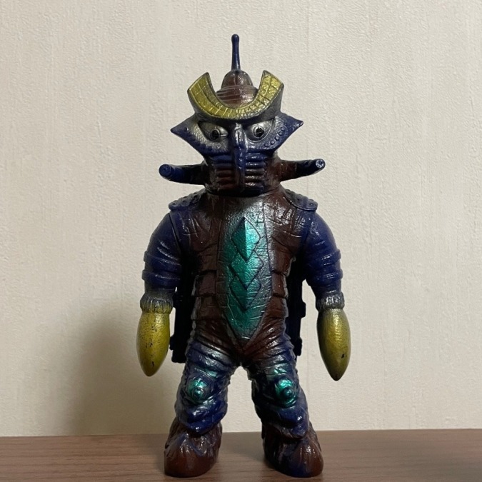 テンペラー星人（ポピー〉 | ソフビマニア - 日本最大のソフビ検索